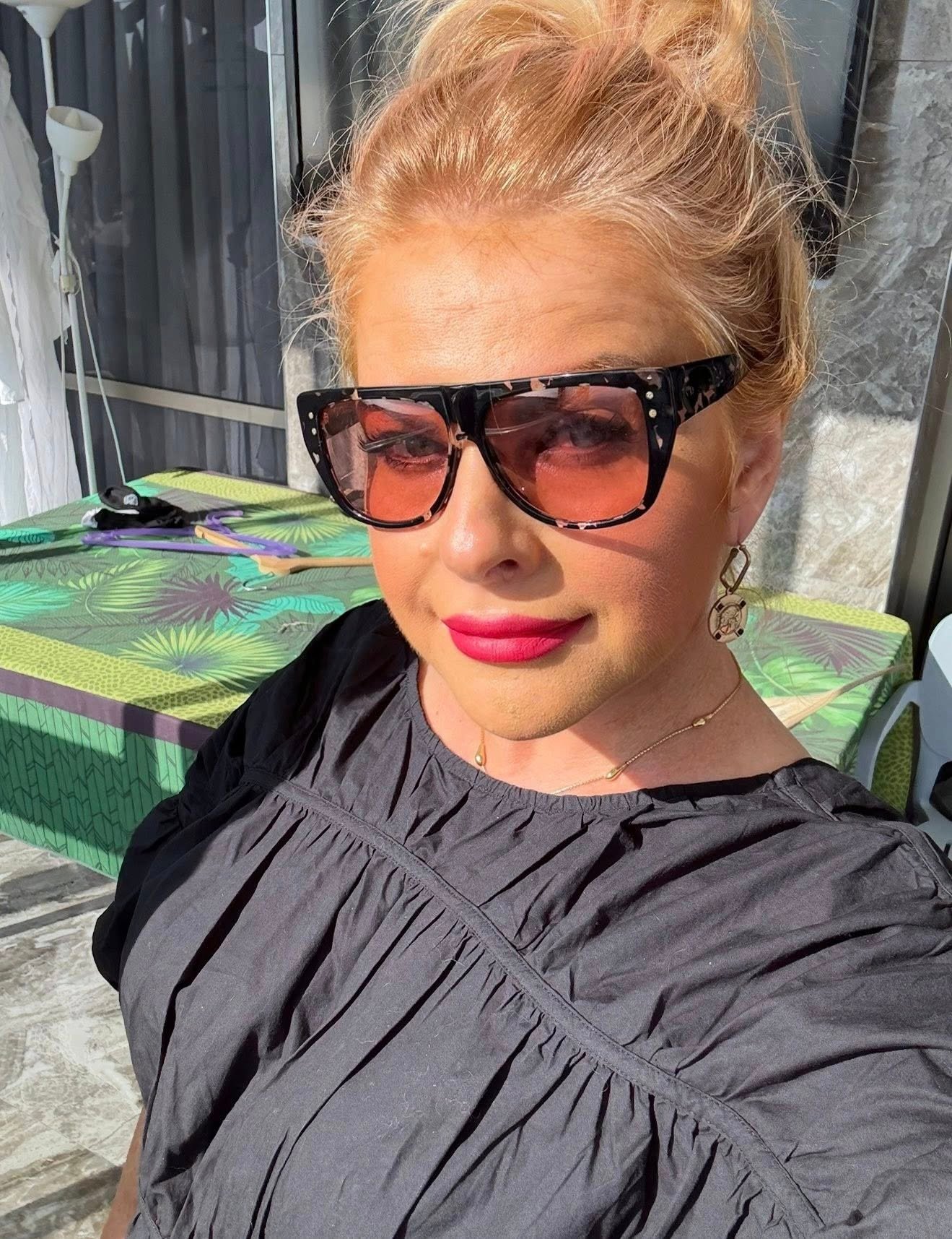 Dior — солнцезащитные очки oversize (tortoise, розовые градиентные линзы), 450 ₪ | Dior — משקפי שמש אוברסייז (טורטויס, עדשות ורודות גרדיאנט), 450 ₪ | Julia Raskin Style