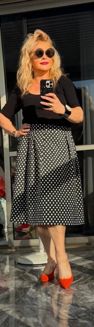 Юбка WEILL миди в чёрно-белый горох, размер L–XL, 250 ₪.