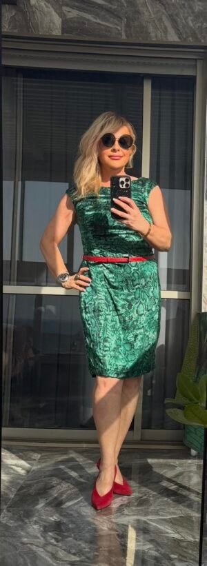 Платье OUI зелёное со змеиным принтом, размер M, 300 ₪.