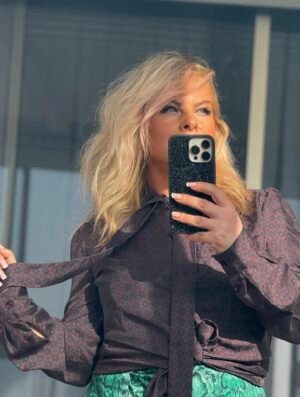 Dolce & Gabbana, D&G, шёлковая блузка, pussy-bow, итальянская, Julia Raskin Style דולצ׳ה וגאבנה, חולצת משי, קשירת צוואר, איטלקי, Julia Raskin Style