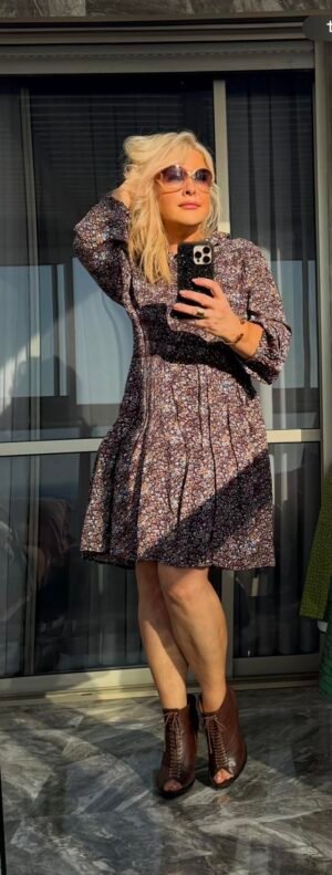 «Флоральное платье Juicy Couture Black Label, смокинг и подкладка — 500 ₪».