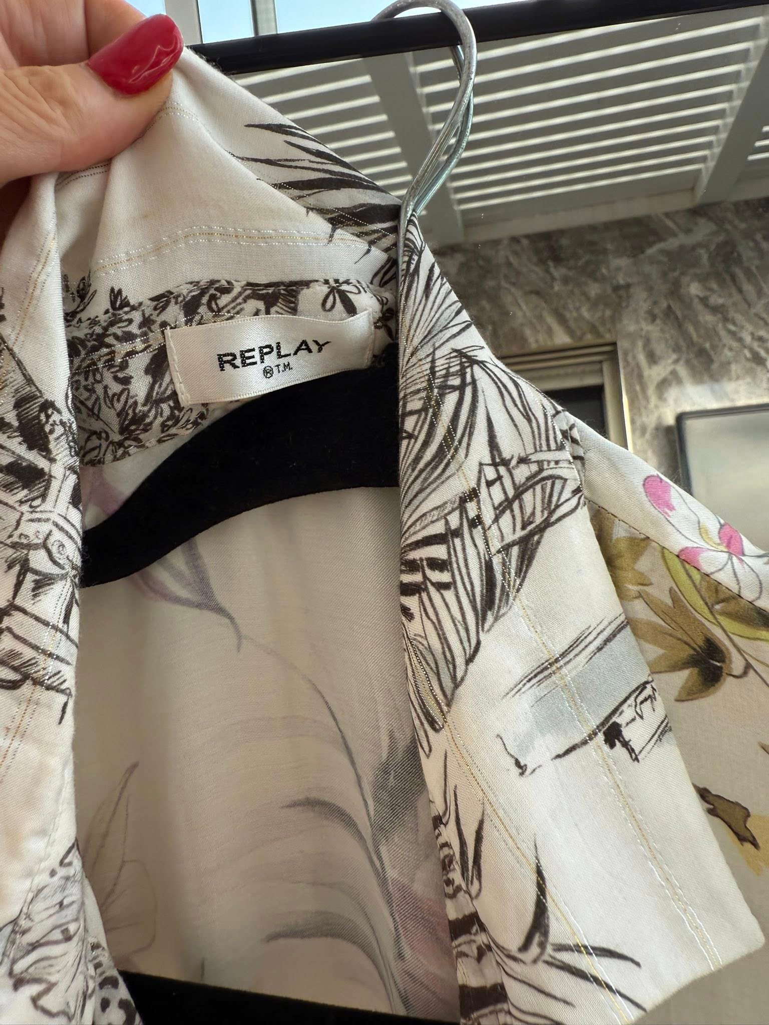 Replay — рубашечное платье миди с цветочным принтом и поясом — 300 ₪ | Replay — שמלת חולצה מידי בהדפס פרחוני עם חגורת קשירה — 300 ₪ | Julia Raskin Style - Image 2