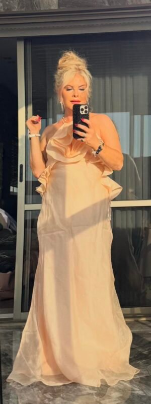 «Персиковое воздушное платье Zimmermann с воланами, размер M — 1,200 ₪».