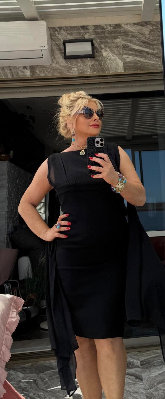 Marella — маленькое чёрное платье с полупрозрачной накидкой — 250 ₪ | Marella — שמלה שחורה קלאסית עם שכבה שקופה — 250 ₪ | Julia Raskin Style - Image 5