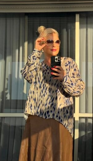 «Блузка Ronen Chen с абстрактным бежево-синим принтом, размер M–L — 300