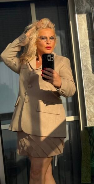 Бежевый пиджак Souvenir Italy, размер 38 (M) — 450 ₪