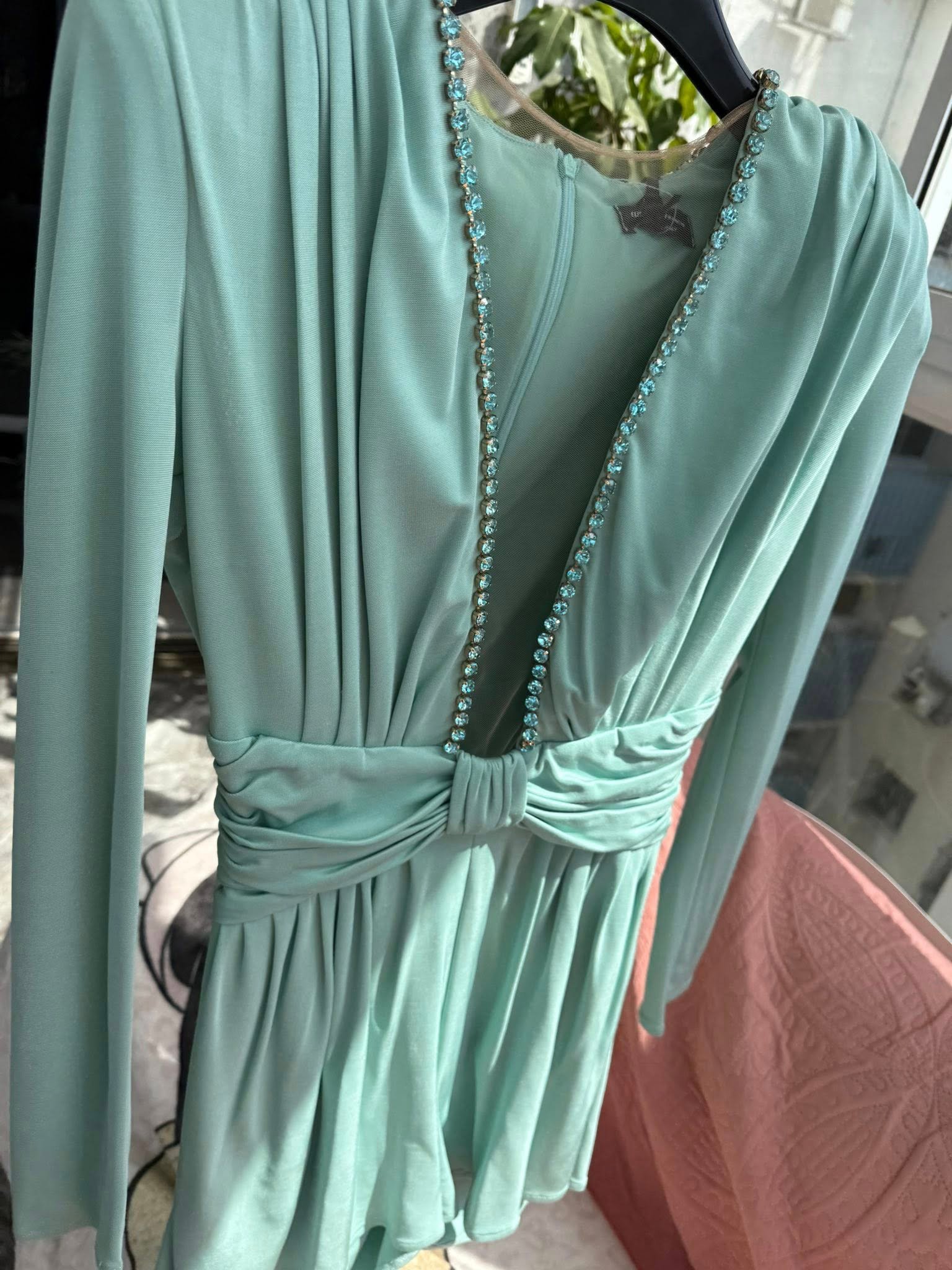 Elisabetta Franchi — нежно-морской комбинезон с кристаллами (EU 44, M) — 600 ₪ | אליזבטה פרנקי — אוברול ירקרק-תכלת עם אבנים (EU 44, M) — 600 ₪ | Julia Raskin Style - Image 4