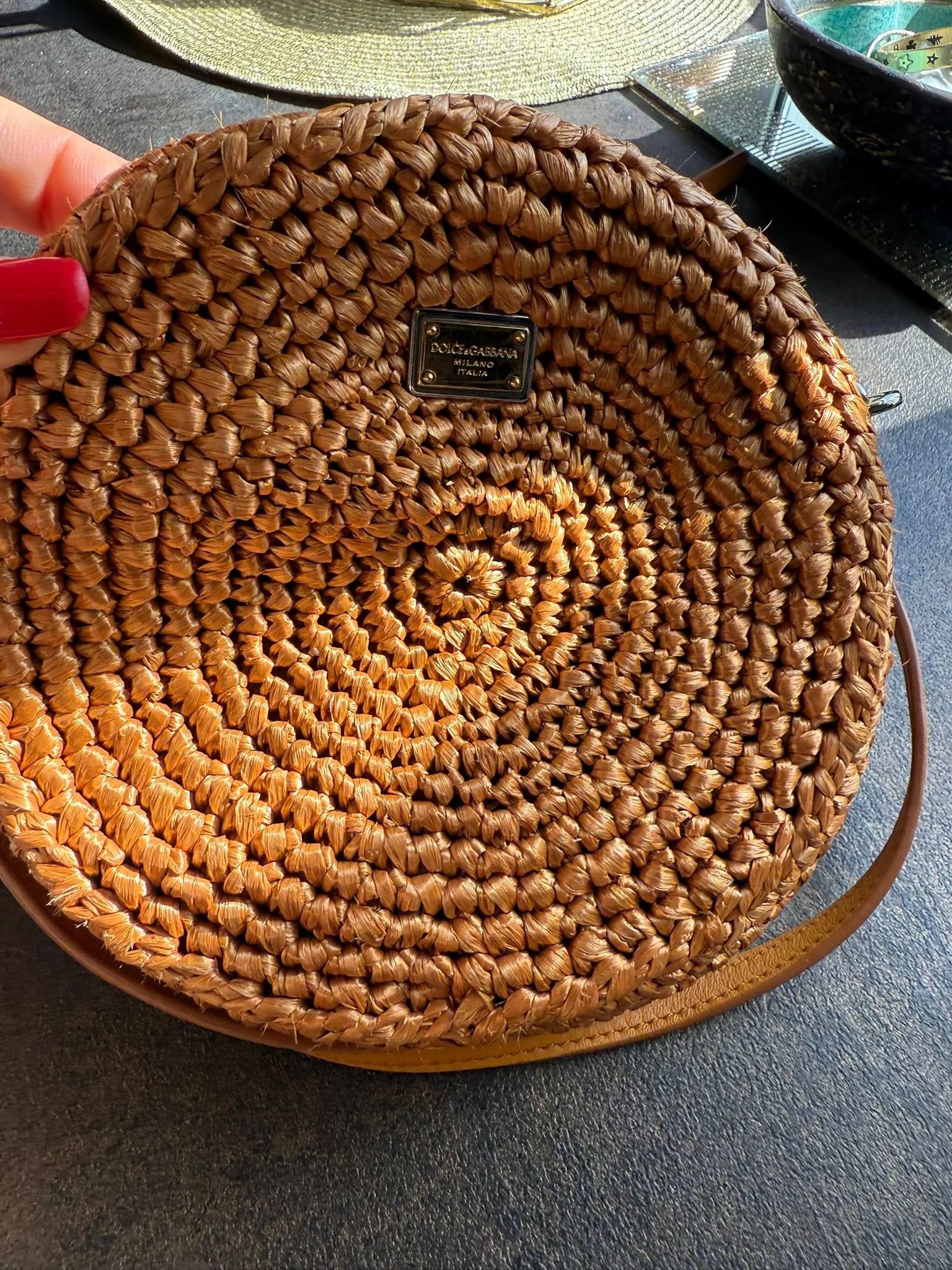 Dolce & Gabbana плетёная круглая сумка из рафии