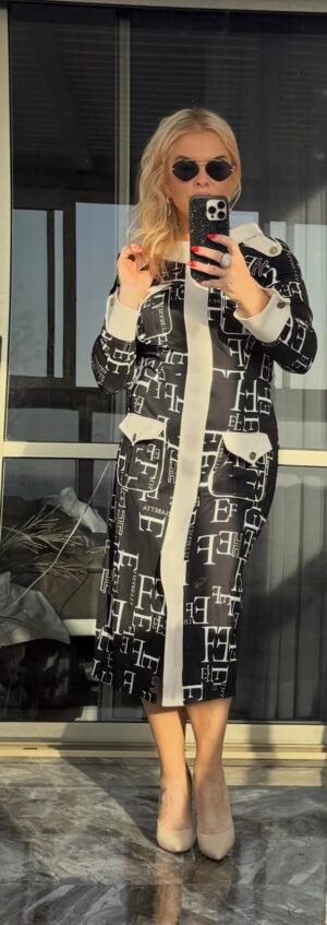 Платье Elisabetta Franchi черно-белое с монограммой EF