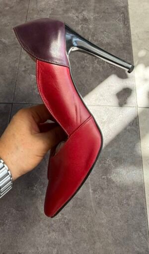 Красные туфли с бордовой отделкой