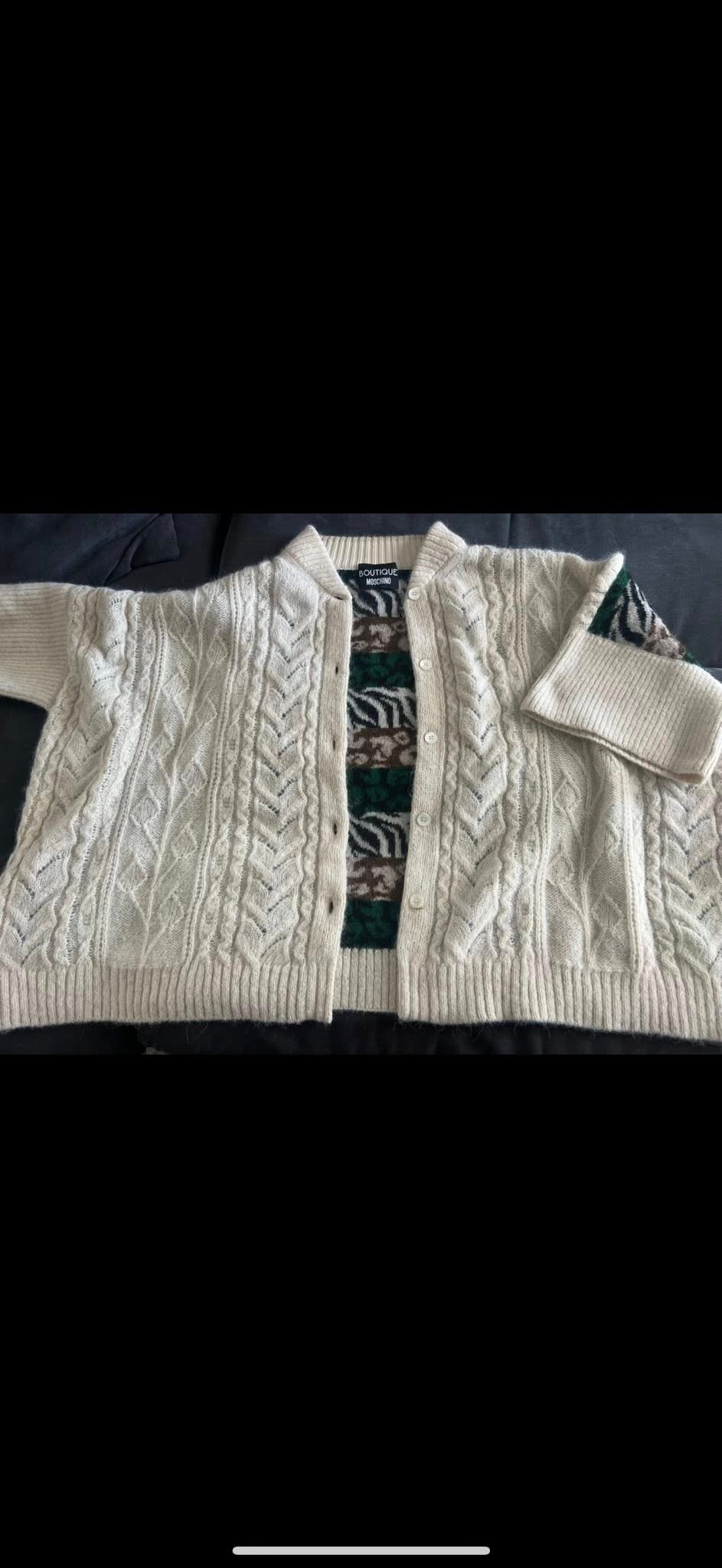 Boutique Moschino — вязаный кардиган из альпаки, размер L–XL | בוטיק מושינו – קרדיגן אלפקה יוקרתי — 700 ₪ - Image 3