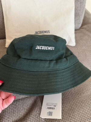 Тёмно-зелёная панама Jacquemus с логотипом