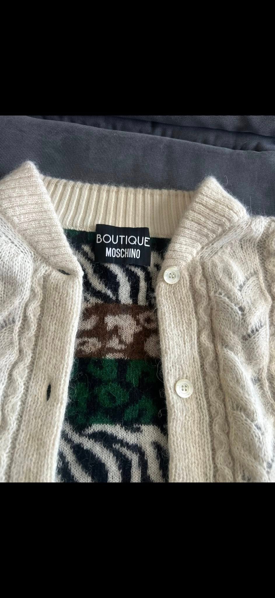 Boutique Moschino — вязаный кардиган из альпаки, размер L–XL | בוטיק מושינו – קרדיגן אלפקה יוקרתי — 700 ₪ - Image 5