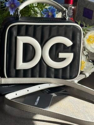 Чёрно-белая мини-сумка Dolce & Gabbana с логотипом DG