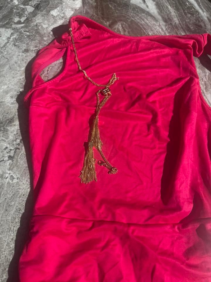 Платье в стиле Elisabetta Franchi — яркий розовый с открытой спиной 💕 | שמלה ורודה בסגנון אליזבטה פרנקי — 450 ₪ - Image 3