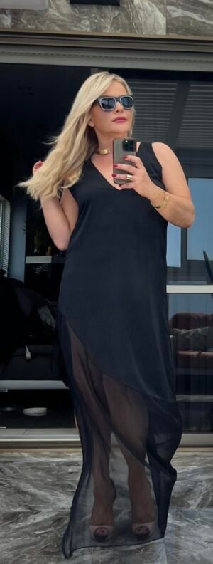 Чёрное вечернее платье с асимметричным шифоном