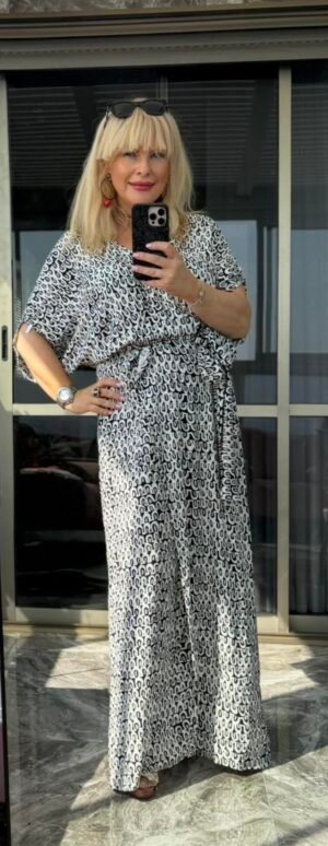 Платье GUY LAROCHE на модели в полный рост